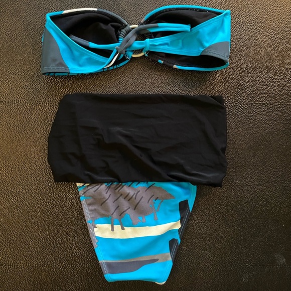 Low-rise bikini bottom, wide waistband, strapless top, goldtone, S, Brazilian - Picture 5 of 5